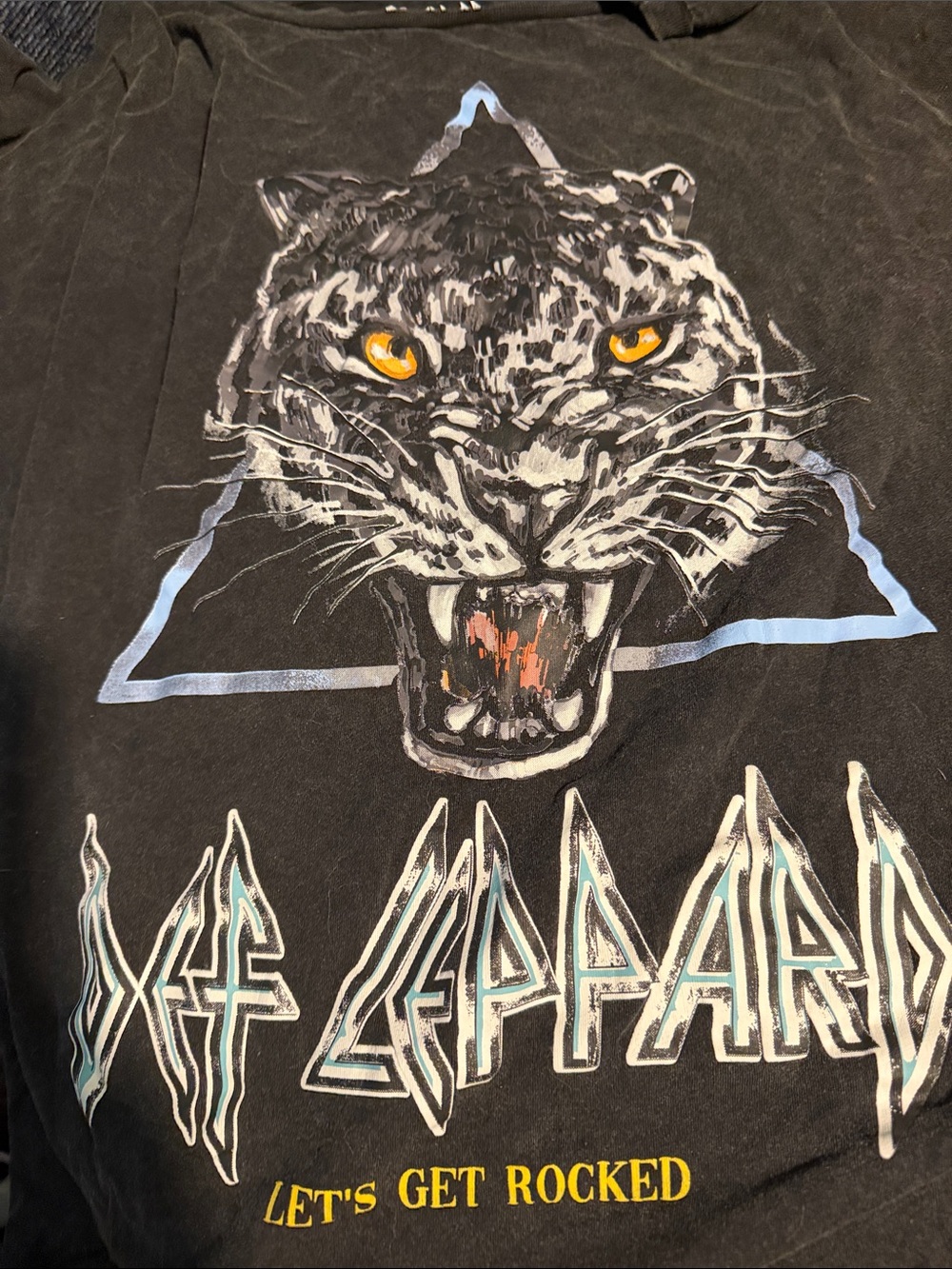 Def Leppard Black Graphic Tee — 3XL Logo Print - Picture 2 of 4
